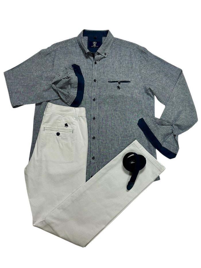 Camisa, raya marino, pantalón blanco