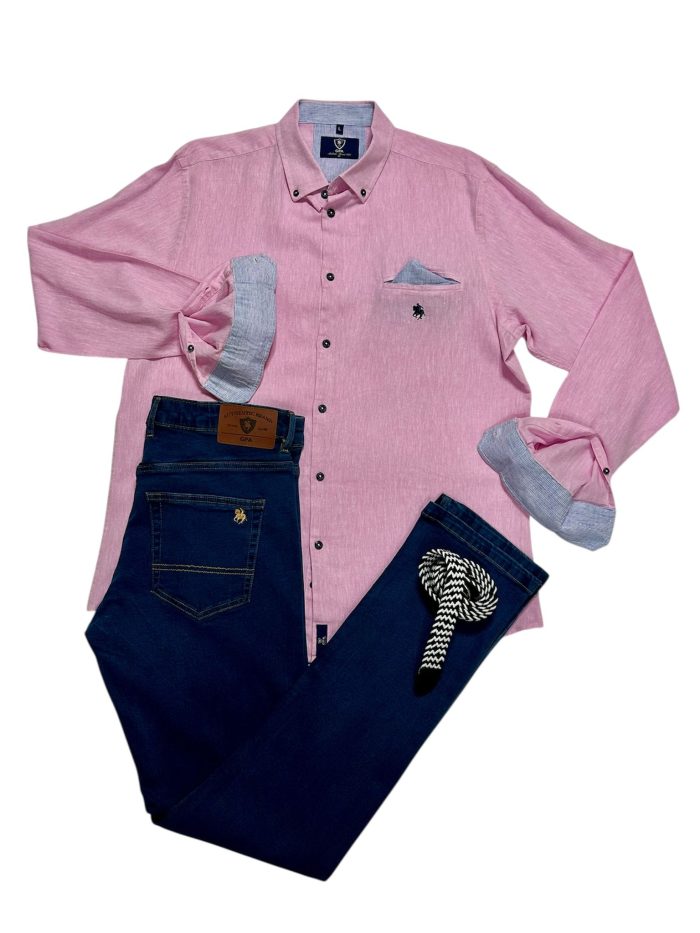 Camisa lino rosa pantalón vaquero
