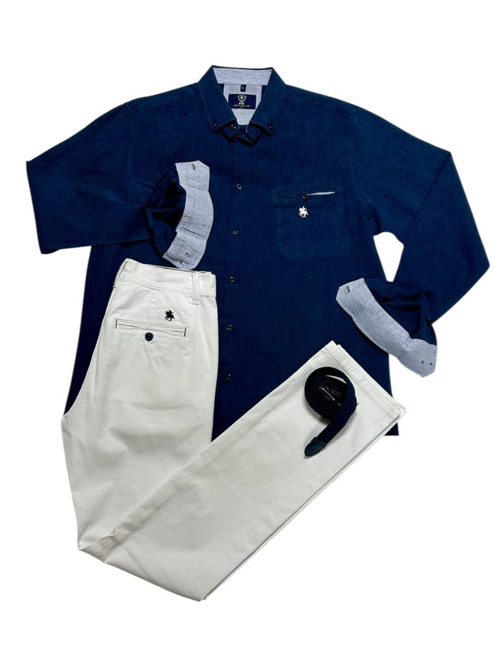 Camisa lino azul marino pantalón blanco