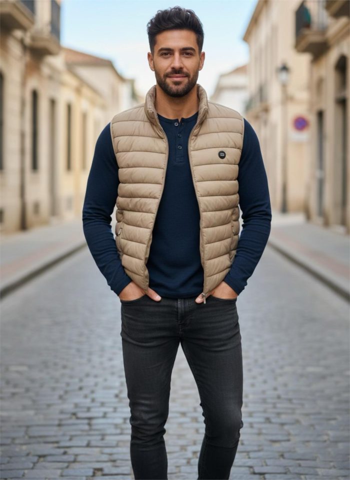 Chaleco beig ultra ligero