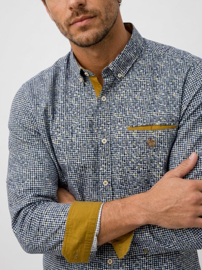 Camisa modelo Marbella